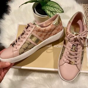 🌸MICHAEL KORS SNEAKERS🌸